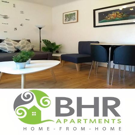 Very Central Location- Free Parking - 2 Bedrooms Belfast Dış mekan fotoğraf