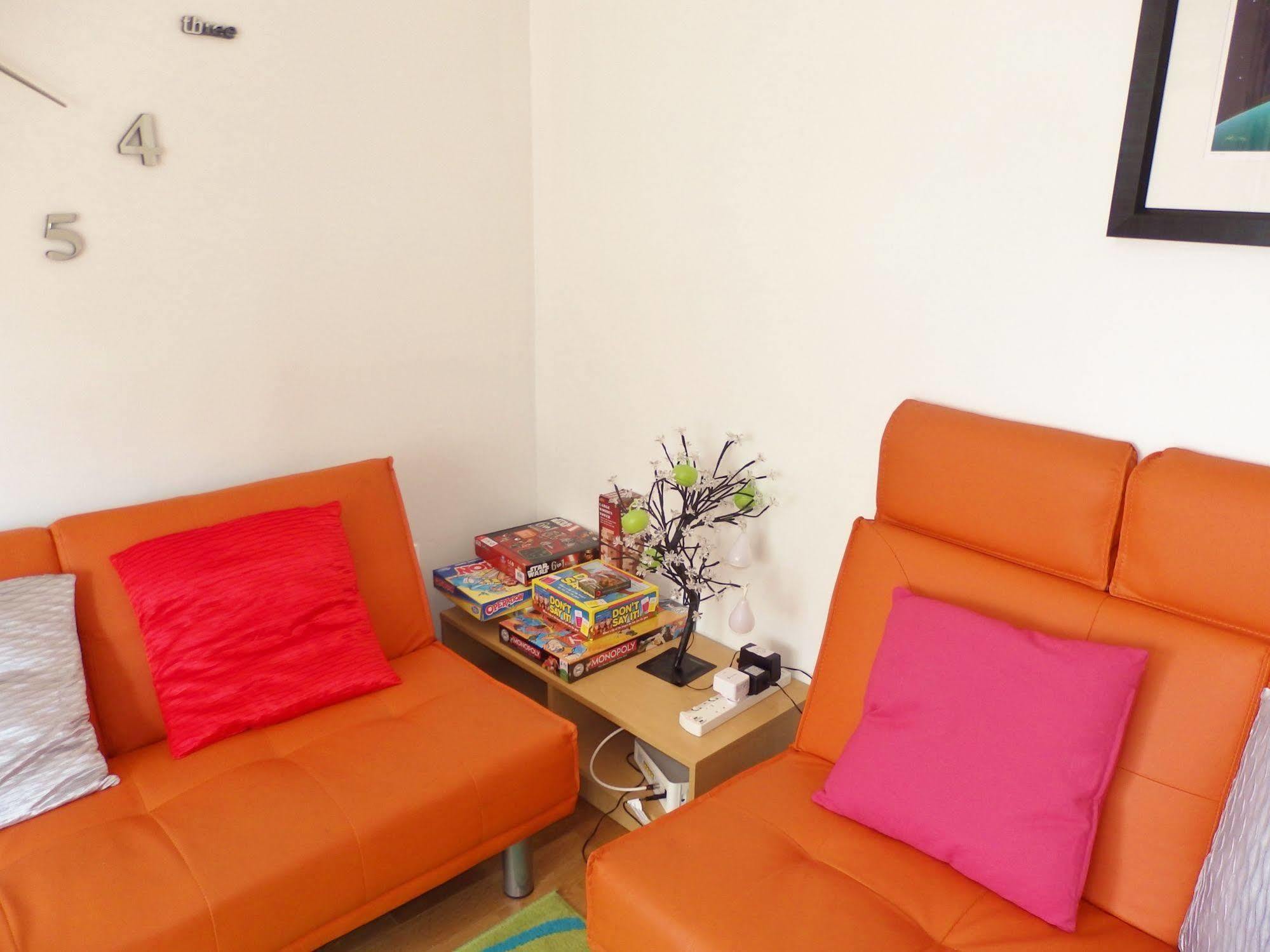 Very Central Location- Free Parking - 2 Bedrooms Belfast Dış mekan fotoğraf