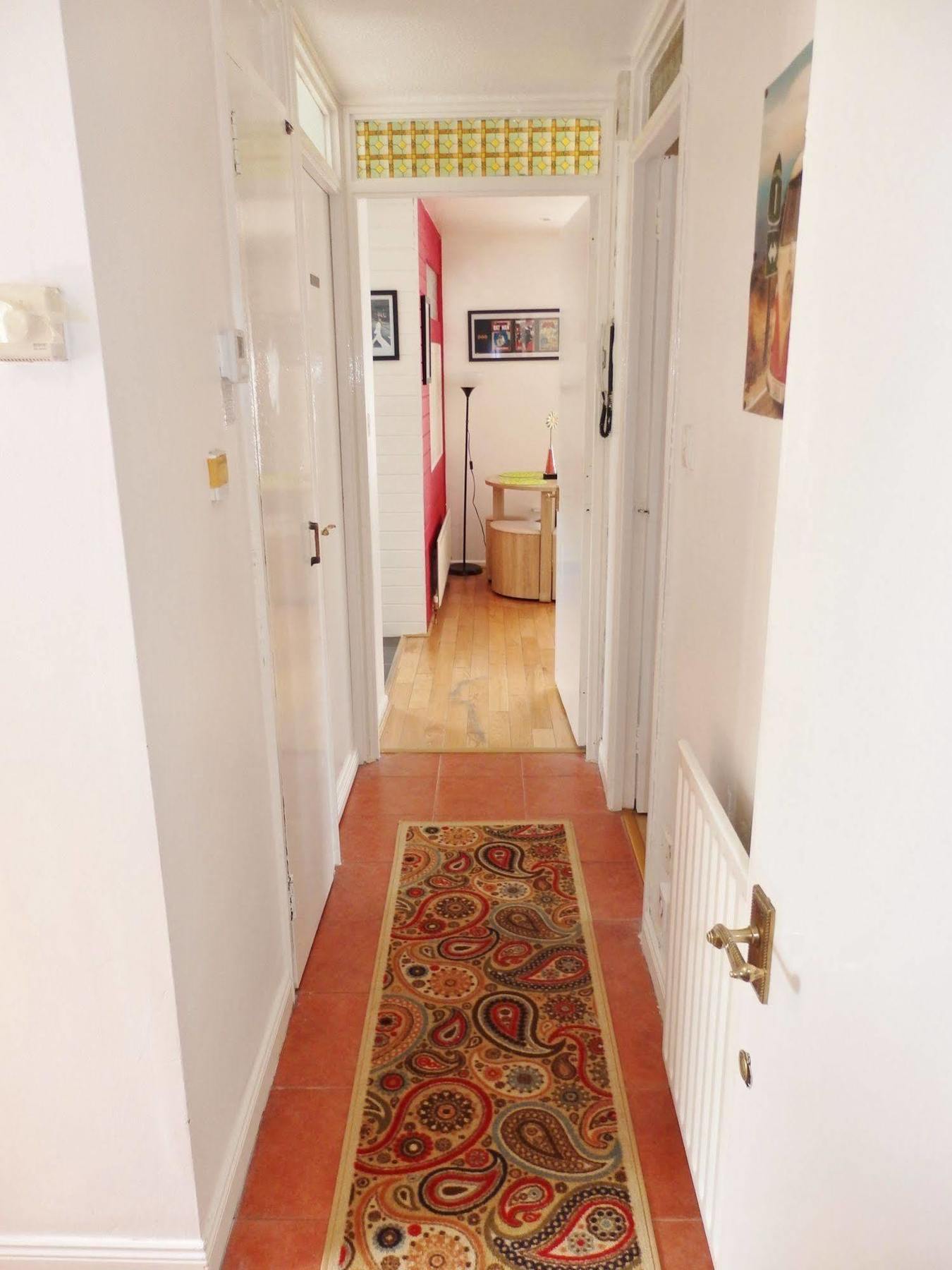 Very Central Location- Free Parking - 2 Bedrooms Belfast Dış mekan fotoğraf