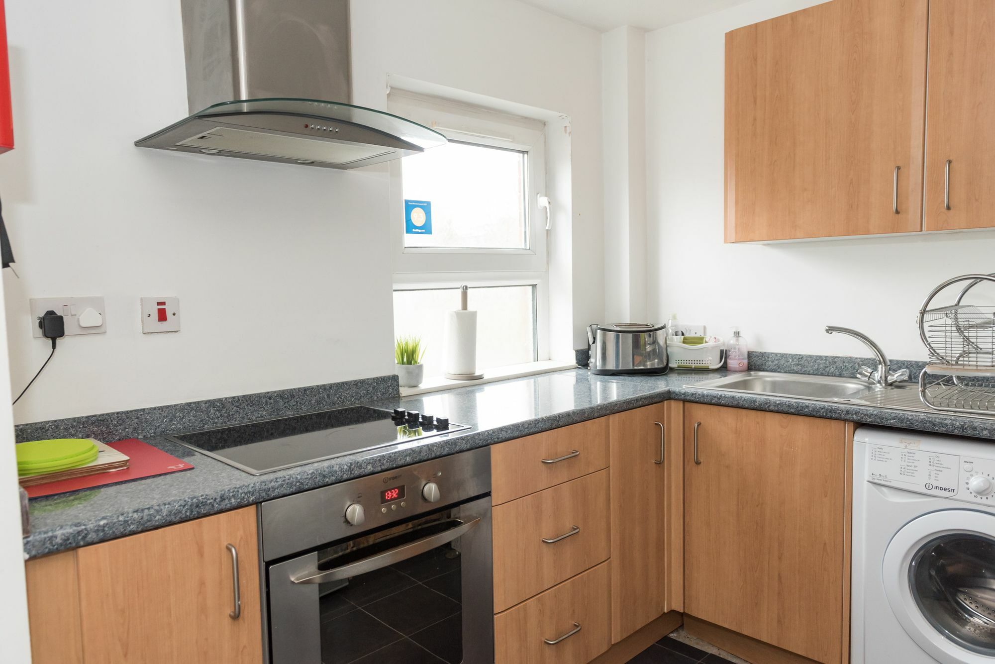 Very Central Location- Free Parking - 2 Bedrooms Belfast Dış mekan fotoğraf