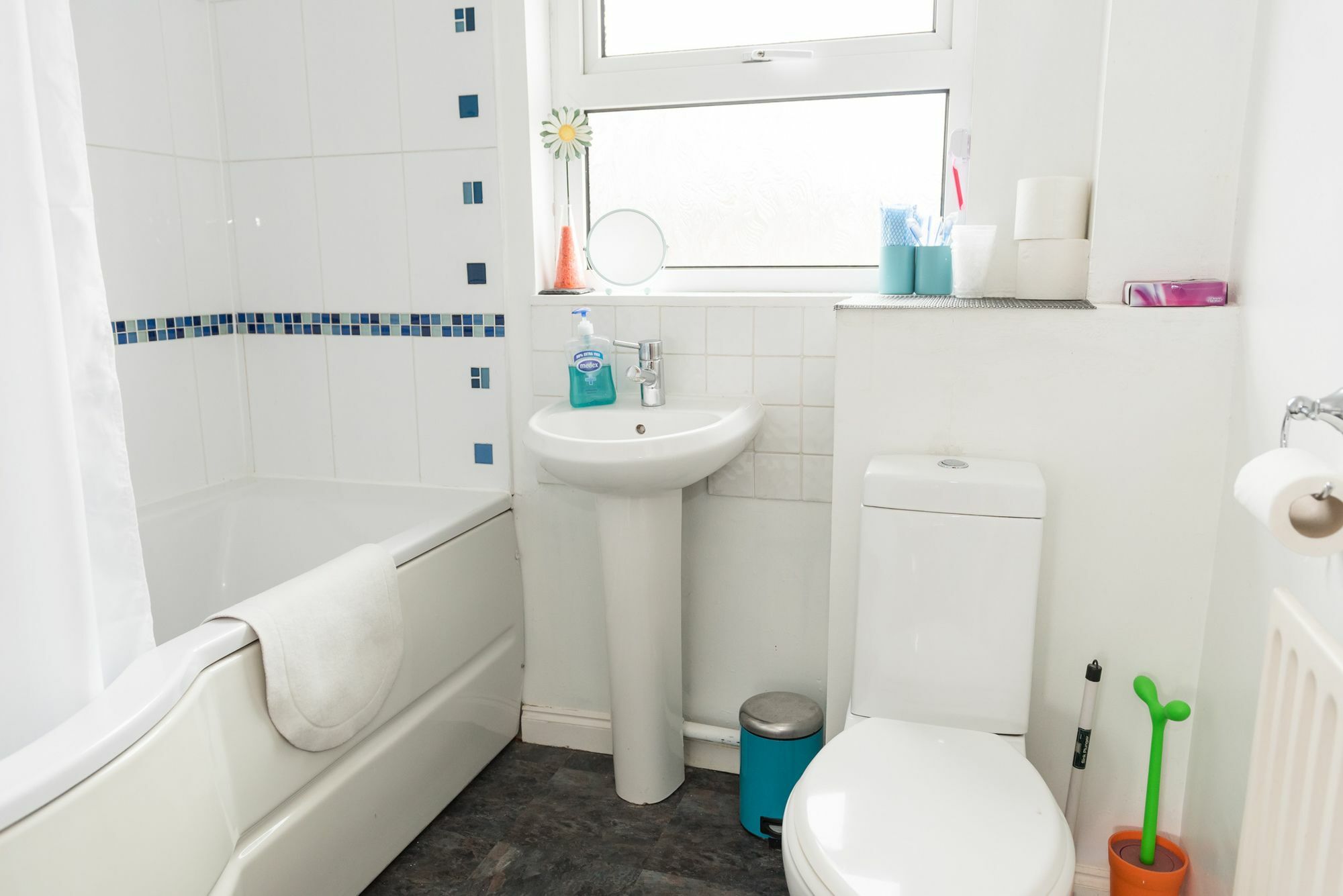 Very Central Location- Free Parking - 2 Bedrooms Belfast Dış mekan fotoğraf